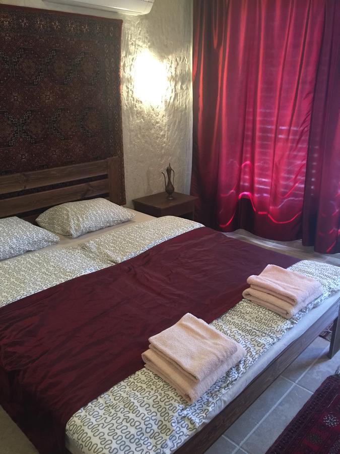 Sirocave Barlang Apartmanok Sirok Zimmer foto