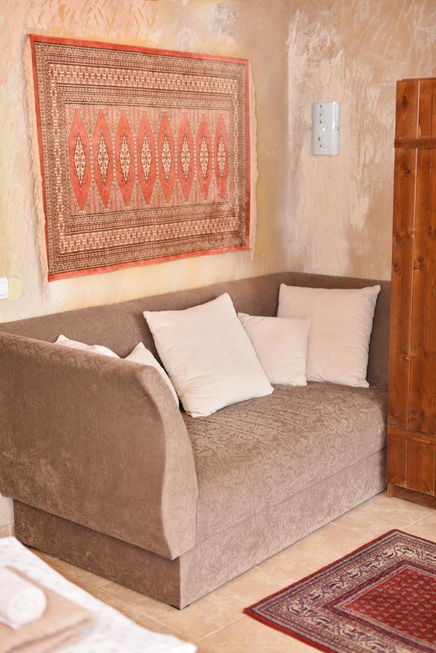 Sirocave Barlang Apartmanok Sirok Exterior foto