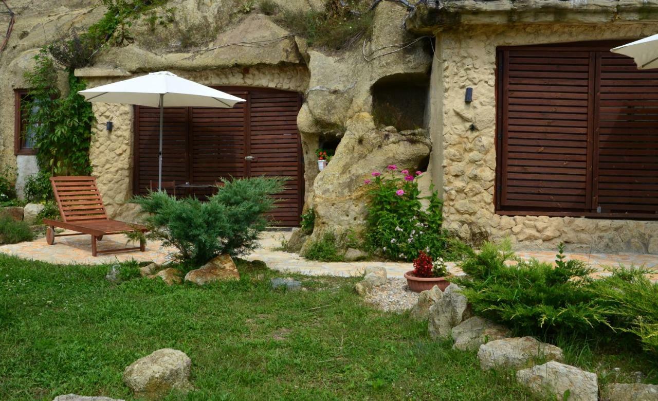 Sirocave Barlang Apartmanok Sirok Exterior foto